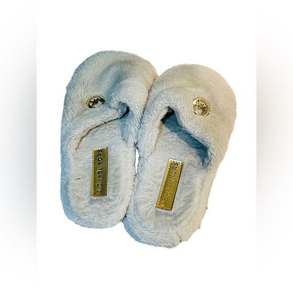 Michael Kors Alexis Closed Toe, Jacquard Faux Sherpa Slippers- Women-US 7- White - Picture 2 of 4